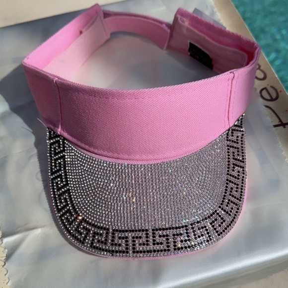 NWT Pink and Silver Rhinestone Visor - Picture 1 of 9